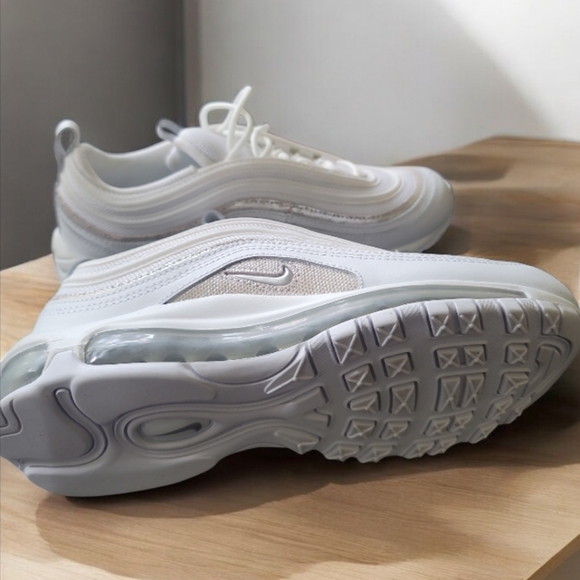 Air Max 97 Sneaker Woman 7 1/2 - Picture 3 of 9